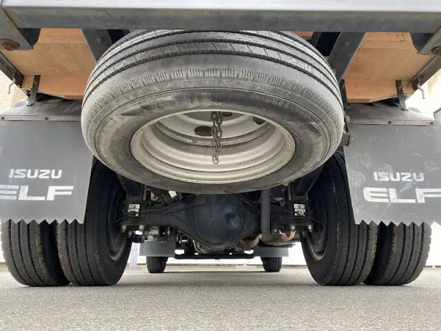 いすゞ エルフ 小型 平ボディ BKG-NMR85R H22の中古トラック画像16