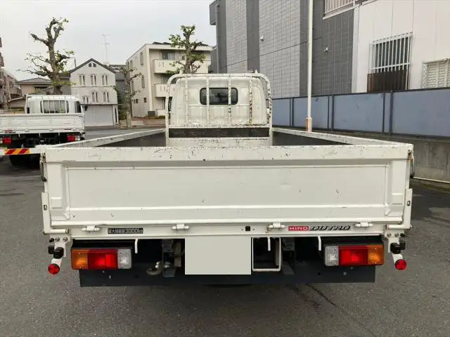 日野 デュトロ 小型 平ボディ 2RG-XZU655M R3の中古トラック画像5