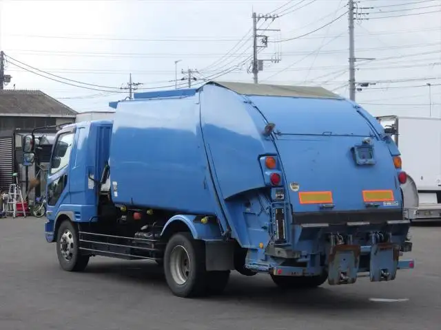 三菱 ファイター 中型/増トン パッカー車 プレス式 ベッドの中古トラック画像4