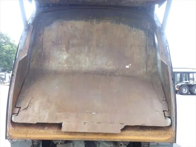三菱 ファイター 中型/増トン パッカー車 プレス式 ベッドの中古トラック画像5