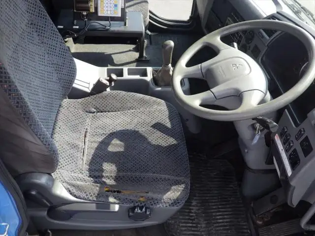 三菱 ファイター 中型/増トン パッカー車 プレス式 ベッドの中古トラック画像13