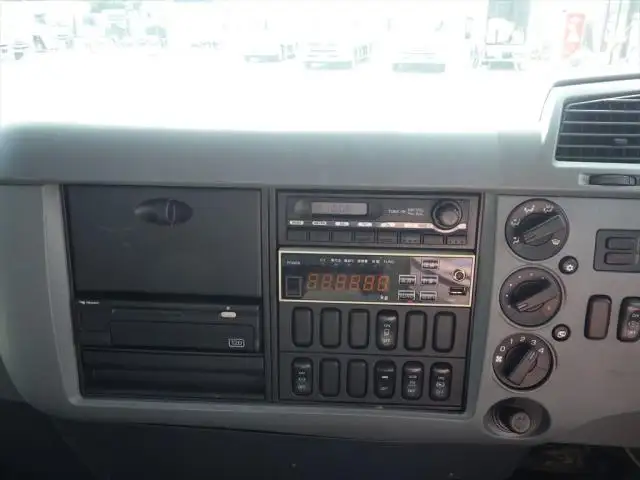 三菱 ファイター 中型/増トン パッカー車 プレス式 ベッドの中古トラック画像14
