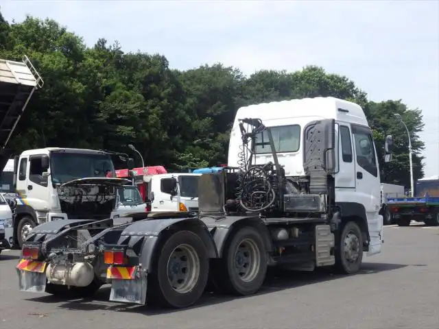 いすゞ ギガ 大型 トラクター ハイルーフ 2デフの中古トラック画像3