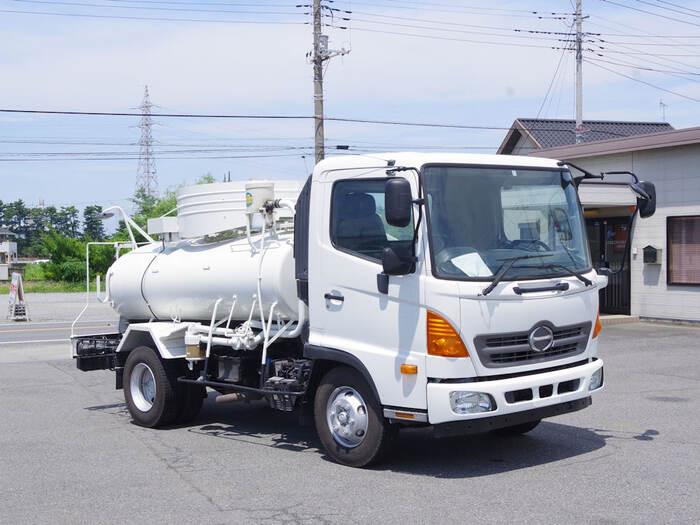 日野 レンジャー 中型 タンク車 バキューム TKG-FC9JCAA｜画像2