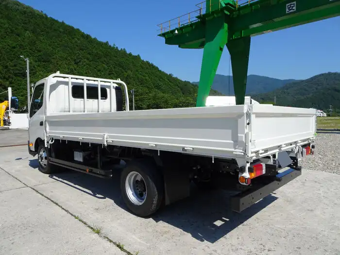 トヨタ ダイナ 小型 平ボディ 2RG-XZU712 R5の中古トラック画像4