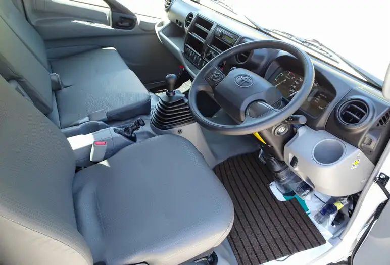 トヨタ ダイナ 小型 平ボディ 2RG-XZU712 R5の中古トラック画像9