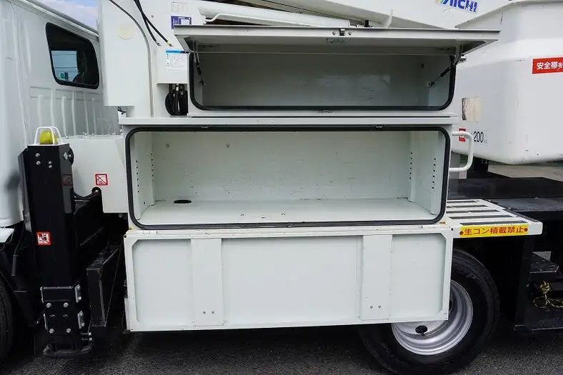 いすゞ エルフ 小型 高所・建柱車 高所作業車 電工仕様の中古トラック画像8