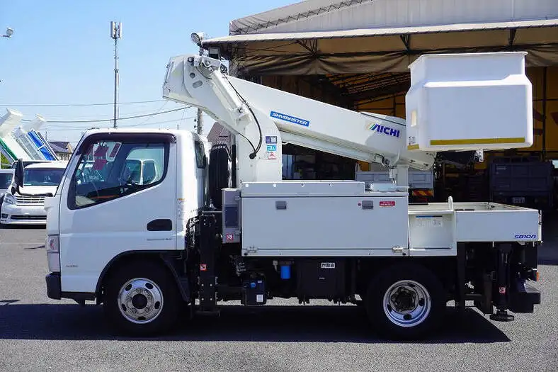 三菱 キャンター 小型 高所・建柱車 高所作業車 電工仕様の中古トラック画像2