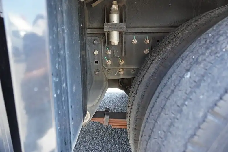 三菱 キャンター 小型 高所・建柱車 高所作業車 電工仕様の中古トラック画像像17