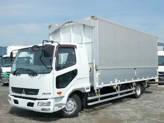三菱 ファイター 中型/増トン ウイング パワーゲート 床鉄板の中古トラック画像1