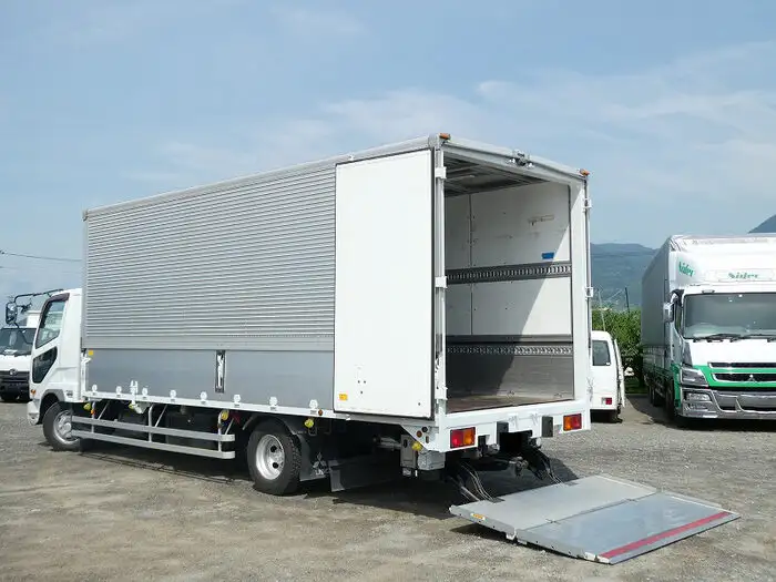 三菱 ファイター 中型/増トン ウイング パワーゲート 床鉄板の中古トラック画像4