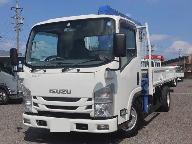 いすゞ エルフ 小型 クレーン付 4段 ラジコンの中古トラック画像1
