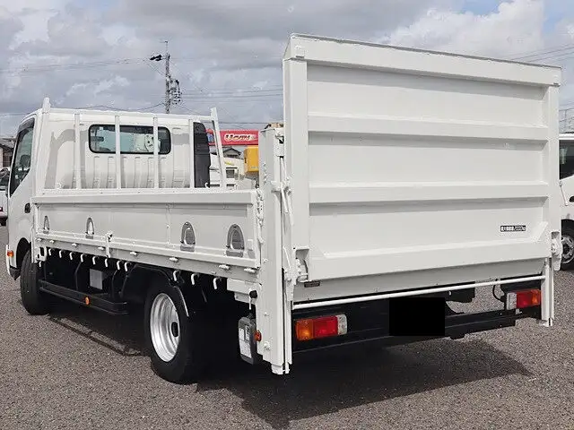 日野 デュトロ 小型 平ボディ ワイドロング SKG-XZU710M の中古