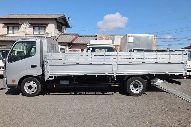 日野 デュトロ 小型 平ボディ 床鉄板 TKG-XZU722Mの中古トラック画像6