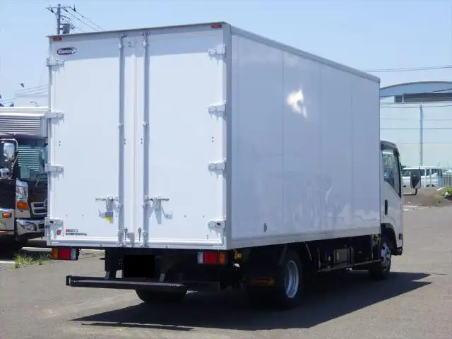 いすゞ エルフ 小型 アルミバン 2RG-NPR88AN R4の中古トラック画像3