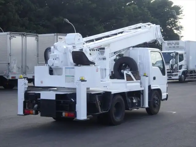 いすゞ エルフ 小型 高所・建柱車 建柱車 PB-NKR81Nの中古トラック画像3