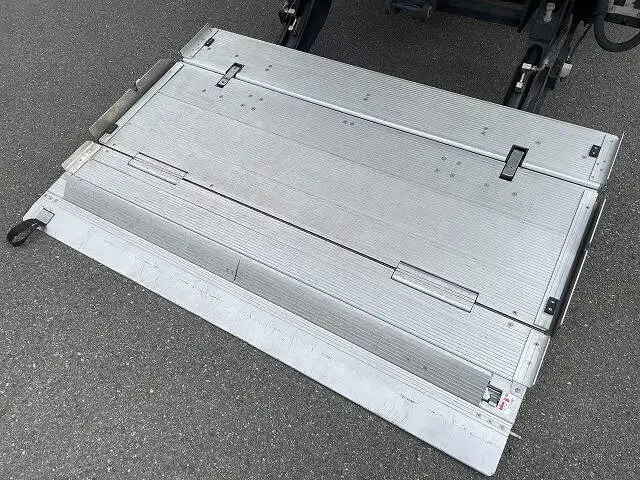 いすゞ エルフ 小型 アルミバン パワーゲート TRG-NMR85ANの中古トラック画像14