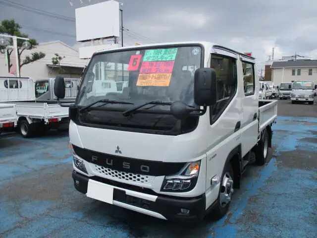三菱 キャンター 小型 平ボディ Wキャブ 2RG-FBA20の中古トラック画像1