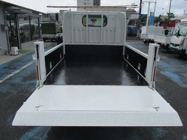 日産 アトラス 小型 平ボディ Wキャブ パワーゲートの中古トラック画像5