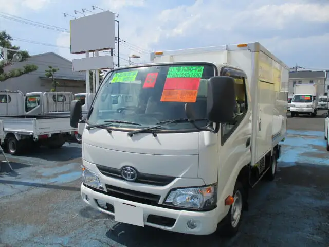 トヨタ ダイナ 小型 冷凍冷蔵 中温 サイドドアの中古トラック画像1