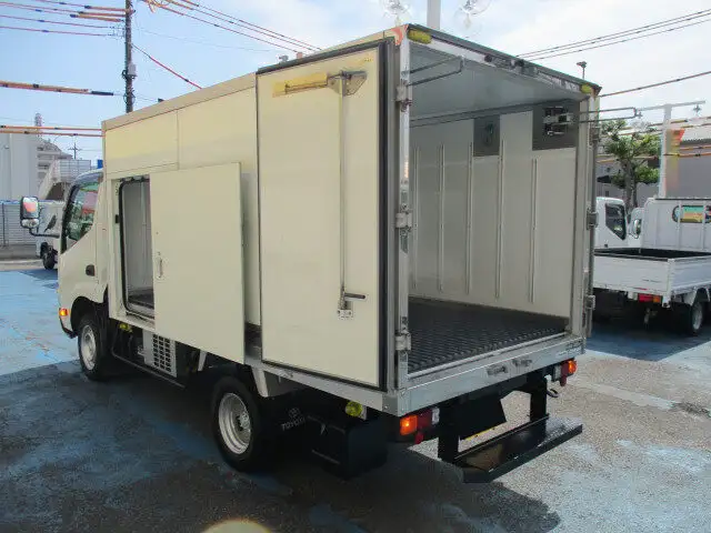 トヨタ ダイナ 小型 冷凍冷蔵 中温 サイドドアの中古トラック画像6