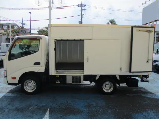 トヨタ ダイナ 小型 冷凍冷蔵 中温 サイドドアの中古トラック画像7