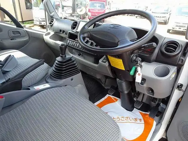 トヨタ ダイナ 小型 平ボディ パワーゲート TKG-XZU675の中古トラック画像8
