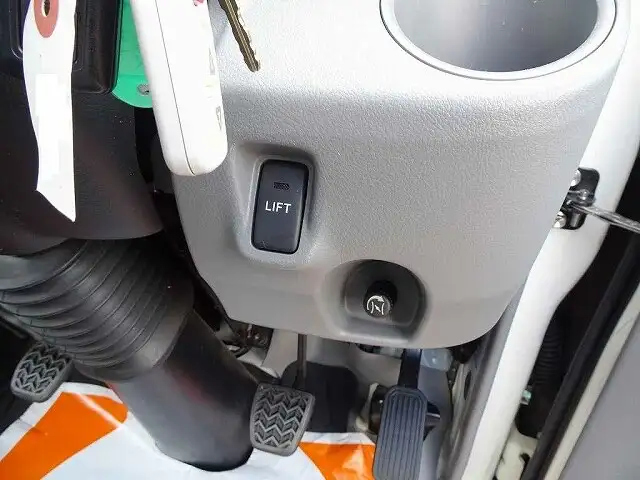 トヨタ ダイナ 小型 平ボディ パワーゲート TKG-XZU675の中古トラック画像13