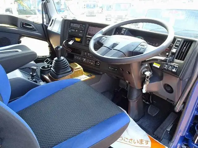 いすゞ ギガ 大型 ウイング パワーゲート エアサスの中古トラック画像10