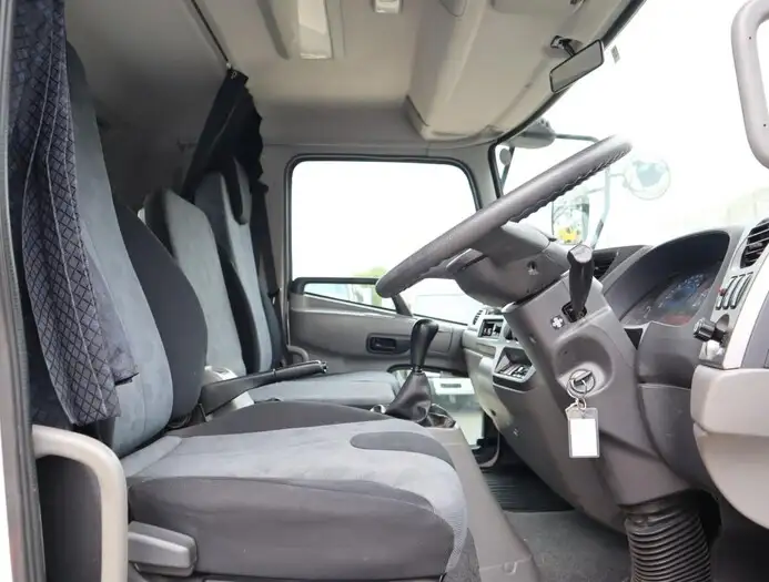 日産UD コンドル 中型/増トン 平ボディ ベッド TKG-MK38Lの中古トラック画像7