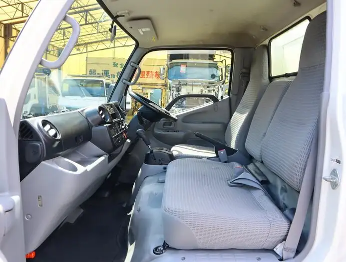 トヨタ ダイナ 小型 冷凍冷蔵 中温 床ステンの中古トラック画像14