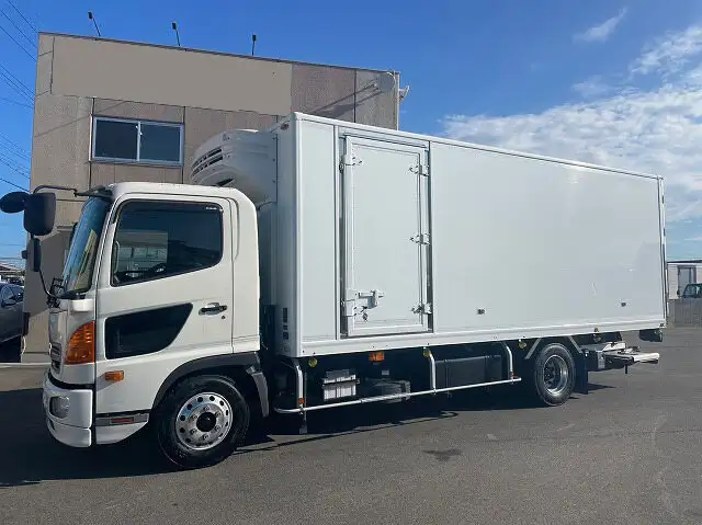 日野 レンジャー 中型/増トン 冷凍冷蔵 低温 パワーゲートの中古トラック画像4