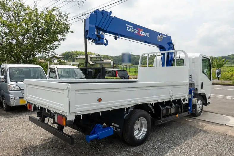 いすゞ エルフ 小型 クレーン付 6段 ラジコンの中古トラック画像2