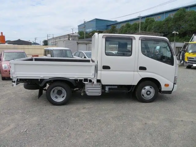 日野 デュトロ 小型 平ボディ Wキャブ 2RG-XZU605Mの中古トラック画像4