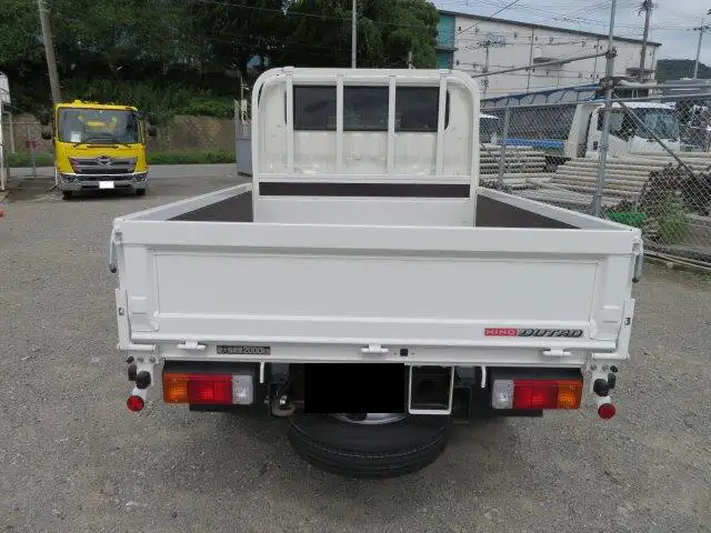 日野 デュトロ 小型 平ボディ Wキャブ 2RG-XZU605Mの中古トラック画像6