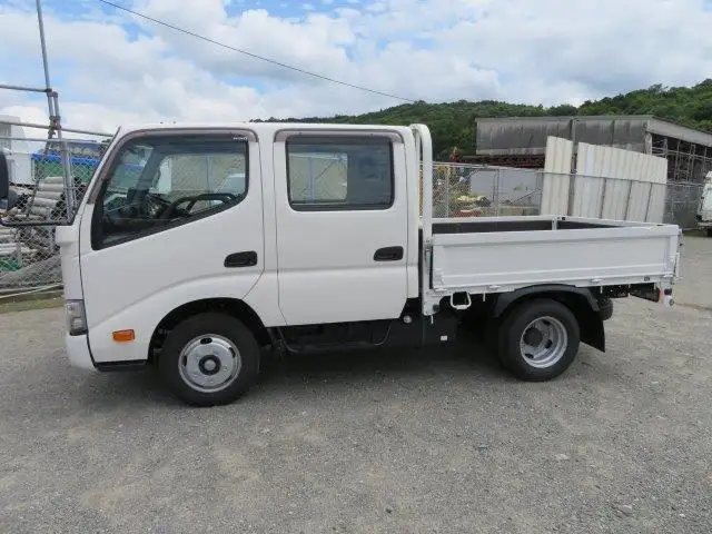 日野 デュトロ 小型 平ボディ Wキャブ 2RG-XZU605Mの中古トラック画像8