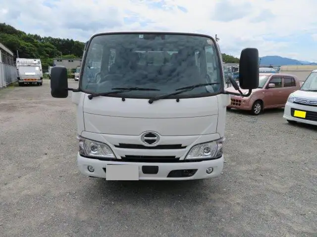 日野 デュトロ 小型 平ボディ Wキャブ 2RG-XZU605Mの中古トラック画像2