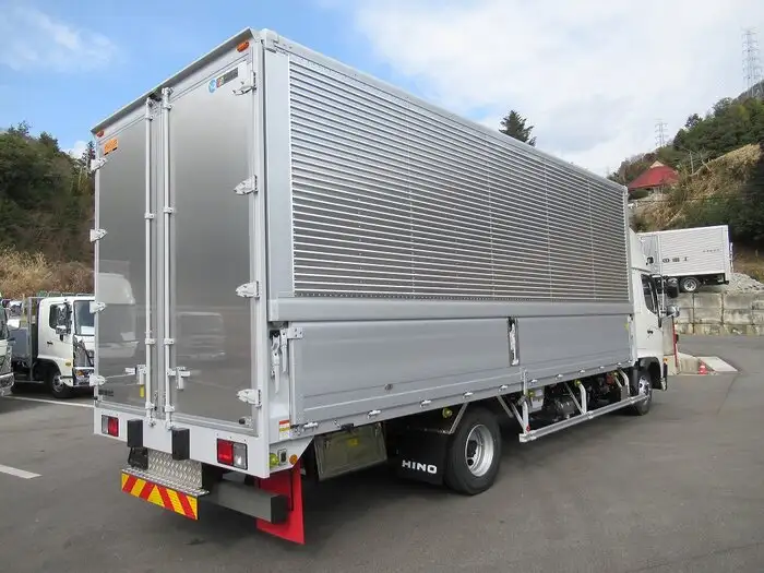 日野 レンジャー 中型/増トン ウイング エアサス ベッドの中古トラック画像2
