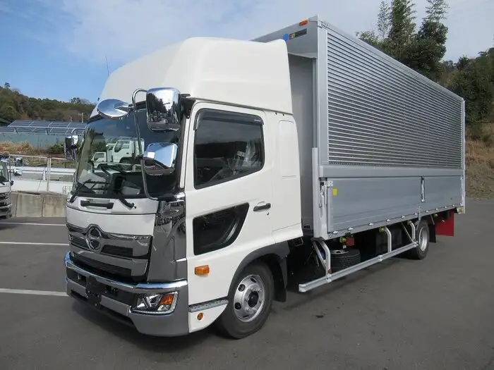 日野 レンジャー 中型/増トン ウイング エアサス ベッドの中古トラック画像1