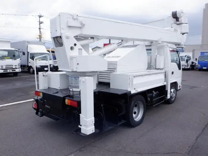 いすゞ エルフ 小型 高所・建柱車 高所作業車 電工仕様の中古トラック画像2