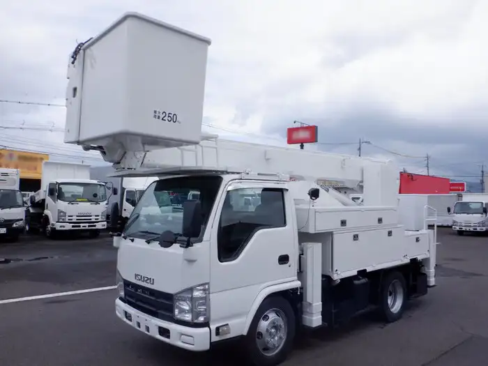 いすゞ エルフ 小型 高所・建柱車 高所作業車 電工仕様の中古トラック画像1