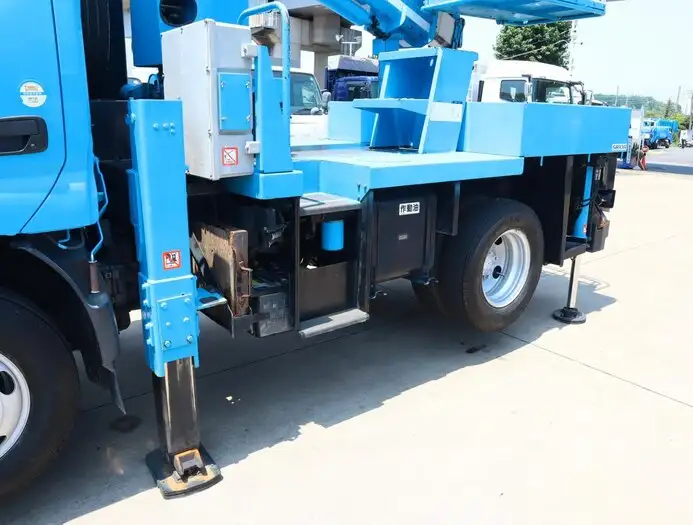 トヨタ ダイナ 小型 高所・建柱車 高所作業車 BDG-XZU304Aの中古トラック画像16