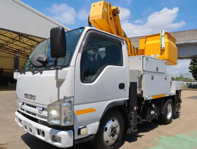 いすゞ エルフ 小型 高所・建柱車 高所作業車 電工仕様の中古トラック画像1