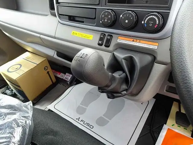 三菱 キャンター 小型 クレーン付 4段 ラジコンの中古トラック画像9