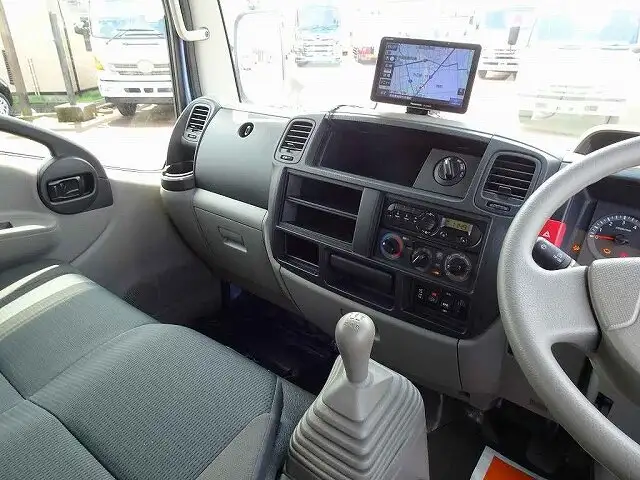 三菱 キャンター 小型 平ボディ Wキャブ TKG-BSZ5F24の中古トラック画像7