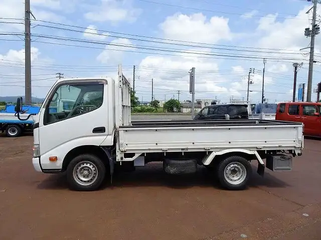 トヨタ ダイナ 小型 平ボディ ABF-TRY230 H23の中古トラック画像2