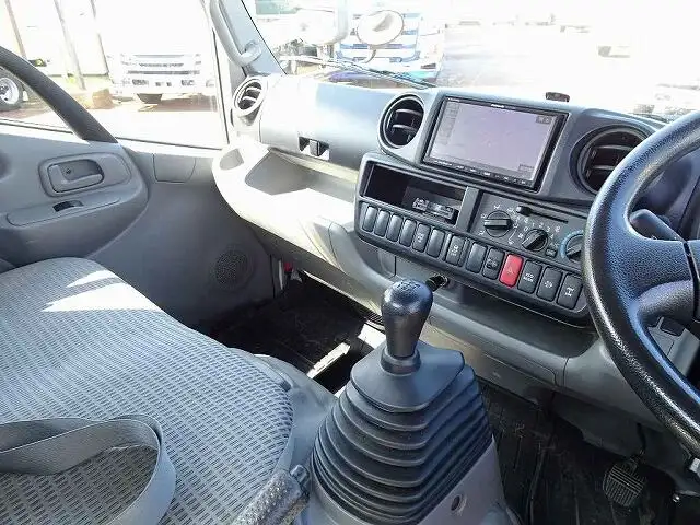 トヨタ ダイナ 小型 平ボディ TKG-XZU685 H28の中古トラック画像8