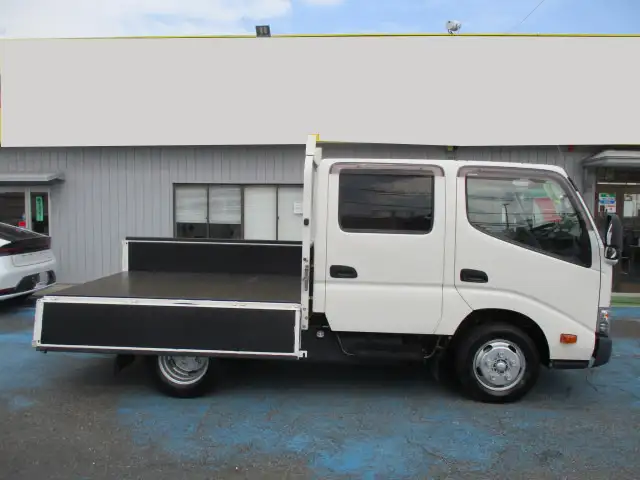 トヨタ ダイナ 小型 平ボディ Wキャブ 床鉄板の中古トラック画像3