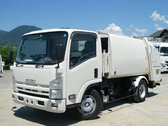 いすゞ エルフ 小型 パッカー車 巻き込み式 PDG-NPR75Nの中古トラック画像1