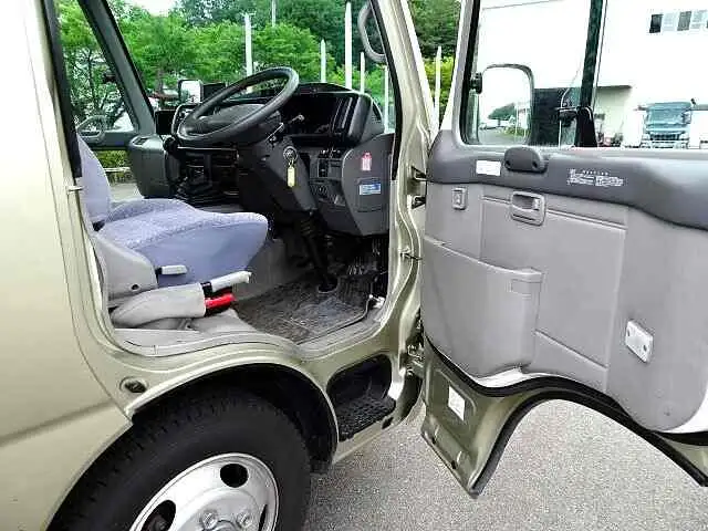 日野 リエッセ 小型 バス マイクロバス SDG-XZB50Mの中古トラック画像10